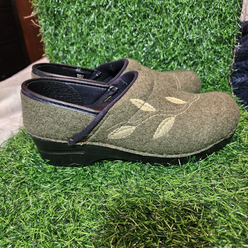 Dansko Olive Green Wool Slip-On Mules with Leaf Stitching - Picture 13 of 13